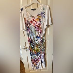 Beautiful floral summer dress; Designed and made in Italy